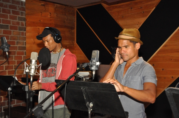 Exclusive Photo Coverage: MAMMA MIA! Cast Rejoices for Carols for a Cure!  Image