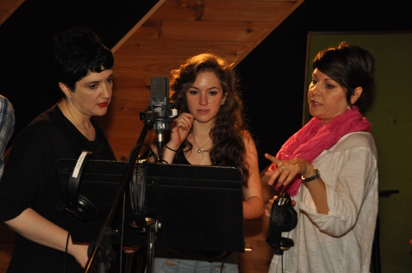 Exclusive Photo Coverage: MAMMA MIA! Cast Rejoices for Carols for a Cure!  Image