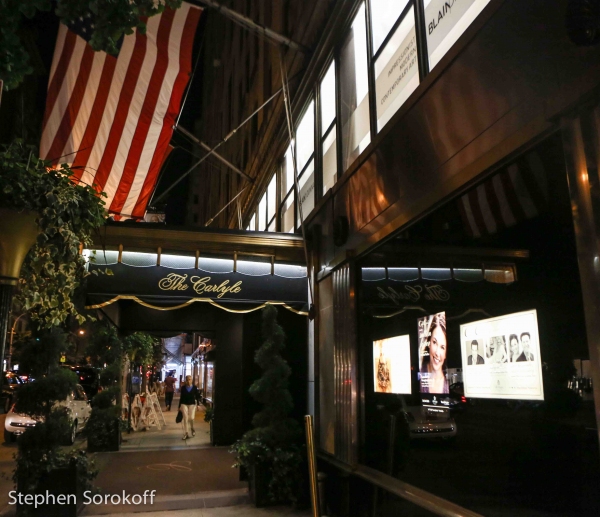 Photo Coverage: Sutton Foster Returns to Cafe Carlyle!  Image