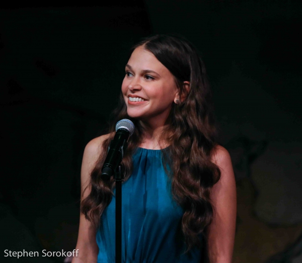 Photo Coverage: Sutton Foster Returns to Cafe Carlyle!  Image