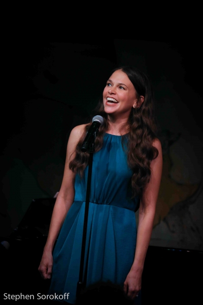 Photo Coverage: Sutton Foster Returns to Cafe Carlyle!  Image