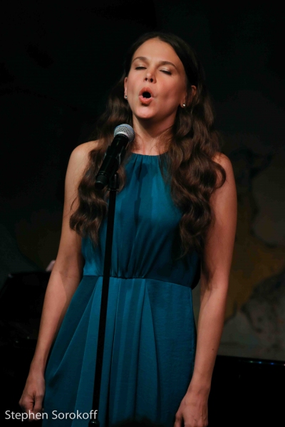 Photo Coverage: Sutton Foster Returns to Cafe Carlyle! 