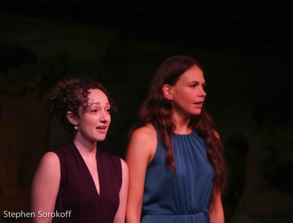 Photo Coverage: Sutton Foster Returns to Cafe Carlyle!  Image