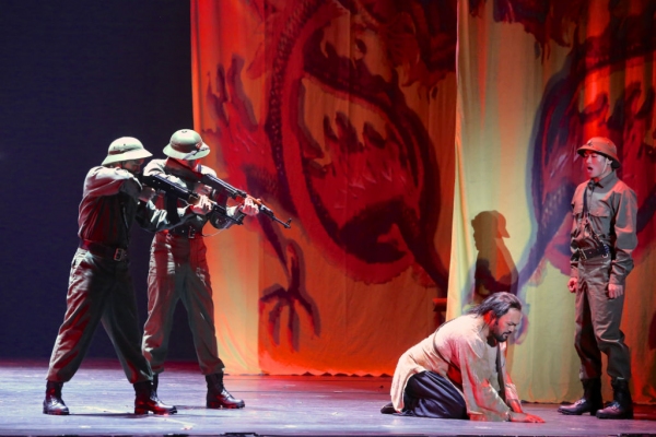 Photo Flash: First Look at Charlie Brady, Manna Nichols & More in MISS SAIGON at Starlight Image