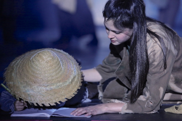 Photo Flash: First Look at Charlie Brady, Manna Nichols & More in MISS SAIGON at Starlight Image