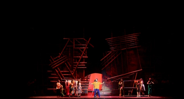 Photo Flash: First Look at Charlie Brady, Manna Nichols & More in MISS SAIGON at Starlight Image