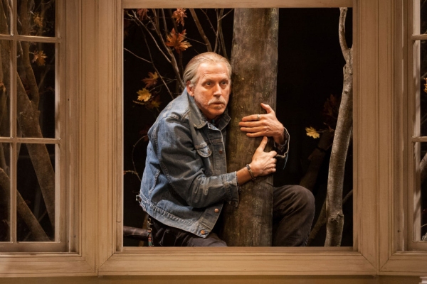 Photo Flash: First Look at Stephen Spinella and Estelle Parsons in THE VELOCITY OF AUTUMN at Arena Stage Image