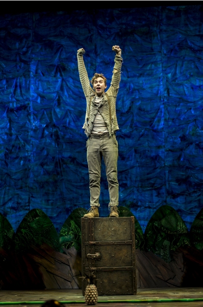 Photo Flash: Sneak Peek at PETER AND THE STARCATCHER, Coming to the Ahmanson 