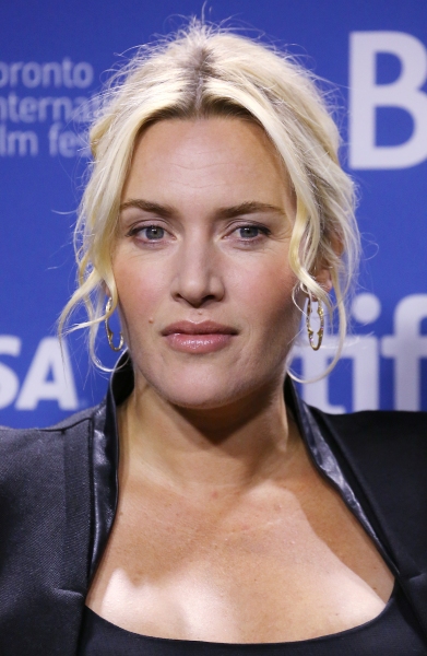 Photo Coverage: Kate Winslet, Josh Brolin & More Attend LABOR DAY TIFF Photo Call Image