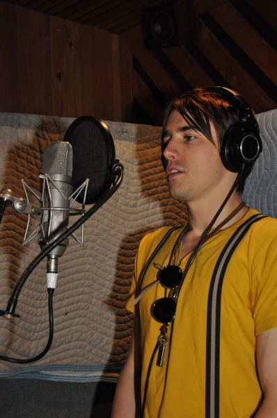 Exclusive Photo Coverage: Reeve Carney, Rebecca Faulkenberry & SPIDER-MAN Cast Sing Carols For A Cure  Image