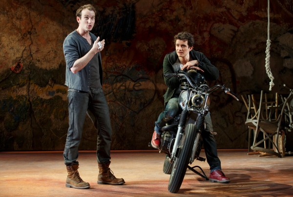 Photo Flash: First Look at Orlando Bloom & Condola Rashad as Star-Crossed Lovers in ROMEO AND JULIET Image