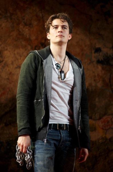Photo Flash: First Look at Orlando Bloom & Condola Rashad as Star-Crossed Lovers in ROMEO AND JULIET Image