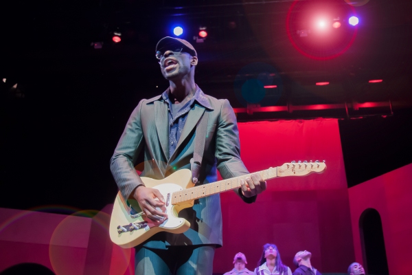 Photo Flash: First Look at Black Ensemble Theater's IT'S ALL-RIGHT TO HAVE A GOOD TIME: THE STORY OF CURTIS MAYFIELD 