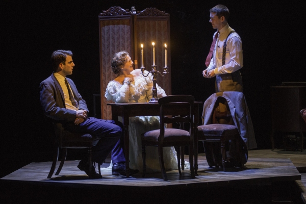 Photo Coverage: Quinto, Jones, Keenan-Bolger & Smith On Stage in THE GLASS MENAGERIE Image