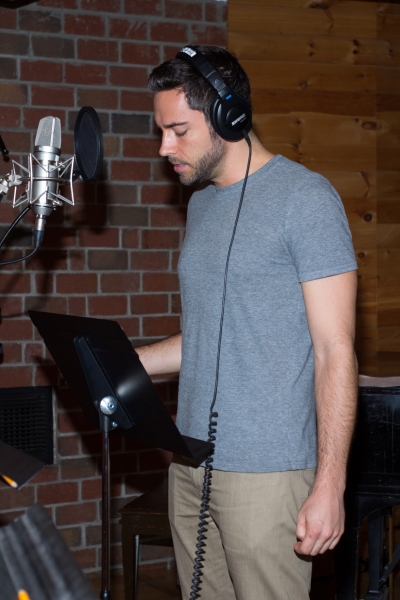 Exclusive Photo Coverage: Zachary Levi & FIRST DATE Cast Tell It on the Mountain for Carols for a Cure Image