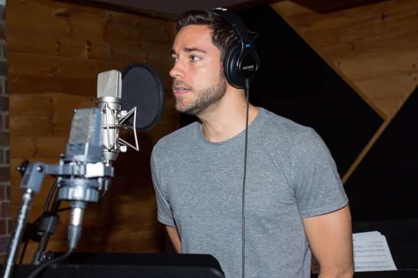 Exclusive Photo Coverage: Zachary Levi & FIRST DATE Cast Tell It on the Mountain for Carols for a Cure Image