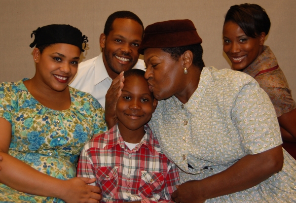 Photo Flash: Meet the Cast of Stageworks Theatre's A RAISIN IN THE SUN Image