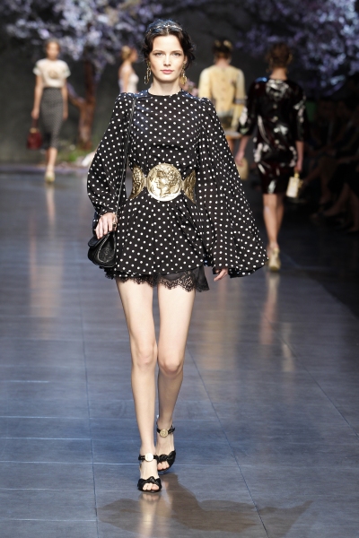 Photo Flash: Dolce&Gabbana Unveils SUMMER WOMAN 2014 Collection Image
