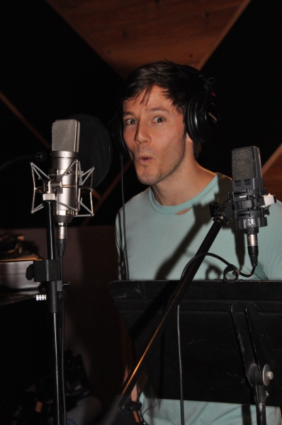 Exclusive Photo Coverage: MATILDA's Leading Ladies Record for Carols For A Cure! Image
