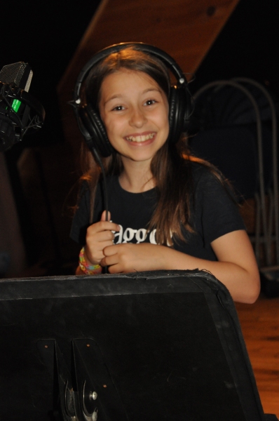 Exclusive Photo Coverage: MATILDA's Leading Ladies Record for Carols For A Cure! Image