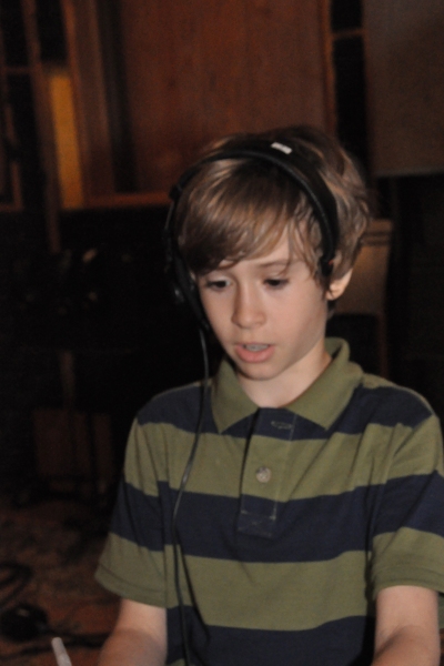 Exclusive Photo Coverage: Harvey Fierstein, Annaleigh Ashford and KINKY BOOTS Cast Sing Carols For A Cure  Image