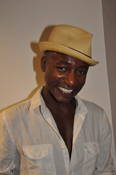 Exclusive Photo Coverage: Harvey Fierstein, Annaleigh Ashford and KINKY BOOTS Cast Sing Carols For A Cure  Image