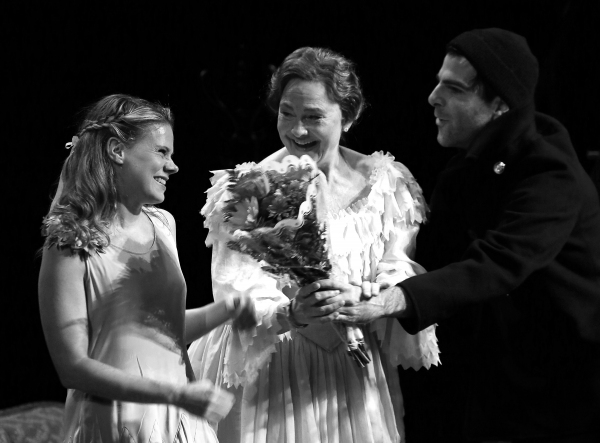 Photo Coverage: THE GLASS MENAGERIE Opening Night Curtain Call  Image