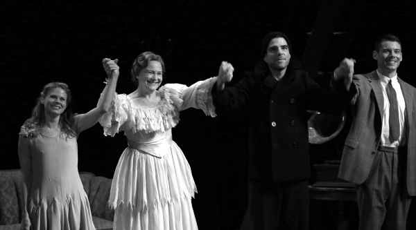 Photo Coverage: THE GLASS MENAGERIE Opening Night Curtain Call  Image