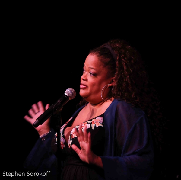 Photo Coverage: Natalie Douglas Plays Late Night Cafe Carlyle 