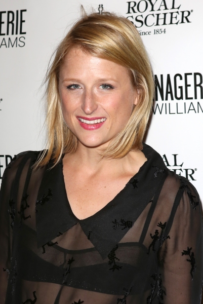 Photo Coverage: Opening Night Arrivals for THE GLASS MENAGERIE Image