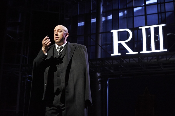 Photo Flash: First Look at Great Lakes Theater's RICHARD III, Starring Lynn Robert Berg 