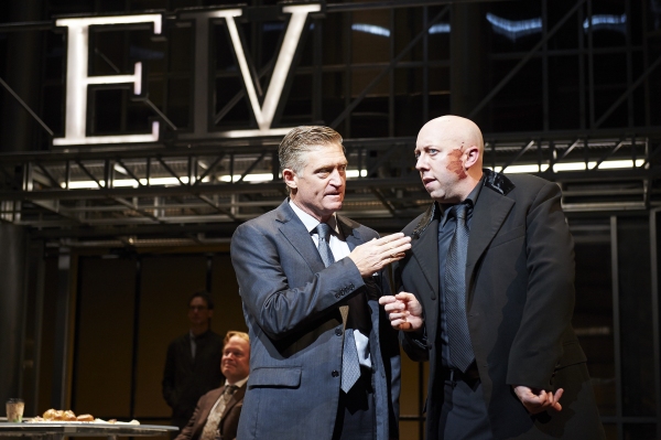 Photo Flash: First Look at Great Lakes Theater's RICHARD III, Starring Lynn Robert Berg Image