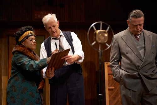 Irvin (Tom Bloom*) finally persuades Ma Rainey (Tina Fabrique*) to sign her record re Photo