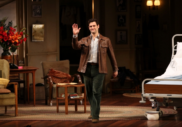 Photo Flash: Danny DeVito & Judd Hirsch Take First Bows in CTG's THE SUNSHINE BOYS; Plus Arrivals & Opening Night Celebration! Image
