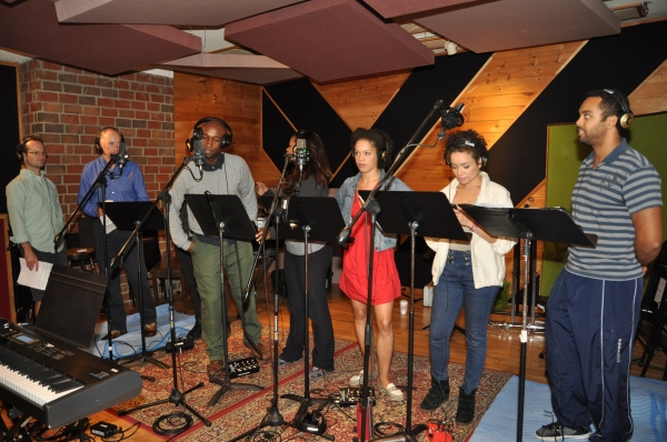 Exclusive Photo Coverage: MOTOWN Cast Decks the Halls for Carols for a Cure  Image