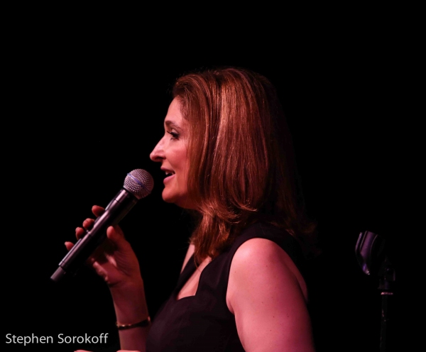 Photo Coverage: Joanne Tatham Premieres SOUNDTRACK NEW YORK at Cafe Carlyle Image