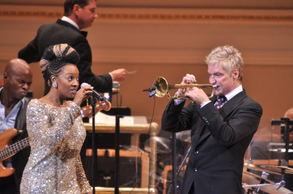 Photo Coverage: Chris Botti Plays Joins New York Pops for Season Opener Image
