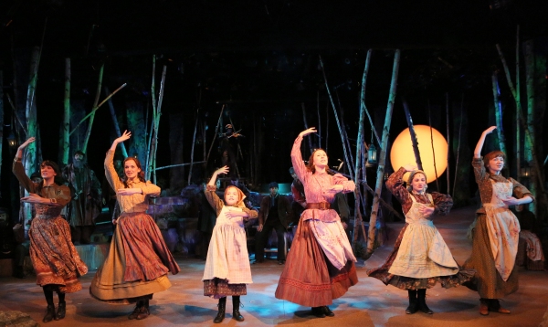 Photo Flash: First Look at Keith Rice, Michelle Barber and More in CDT's FIDDLER ON THE ROOF Image
