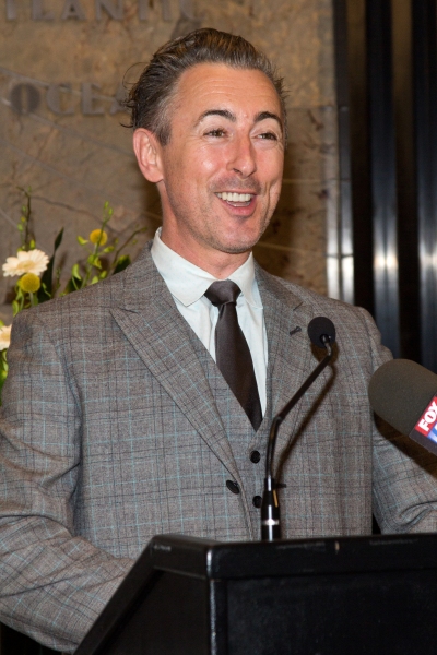Photo Coverage: Alan Cumming Lights Up Empire State Building for MAKE BELIEVE ON BROADWAY Image