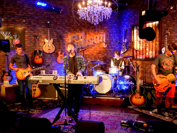 The Ben Babylon Band performs in the Gibson Showroom Studio on FOX5''s ''MORE Access. Photo