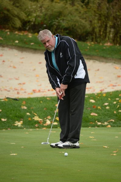 Photo Flash: Ron Perlman, Richard Kind and More Raise $130K at SAG Foundation's NY Golf Classic Image