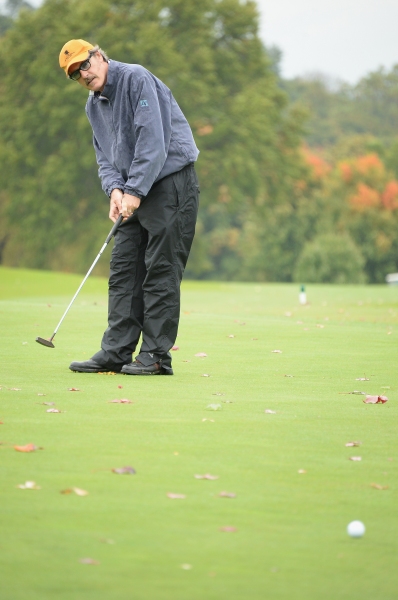 Photo Flash: Ron Perlman, Richard Kind and More Raise $130K at SAG Foundation's NY Golf Classic Image