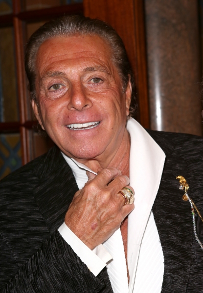 Photo Coverage: On the Red Carpet at the BROADWAY & BEYOND Gala Image