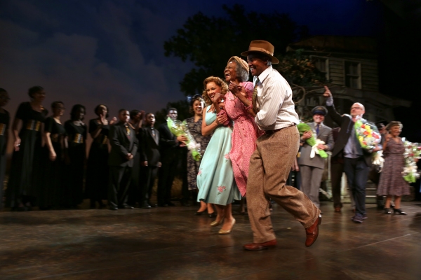 Photo Coverage: Cicely Tyson & THE TRIP TO BOUNTIFUL Cast Take Final Bow on Broadway Image