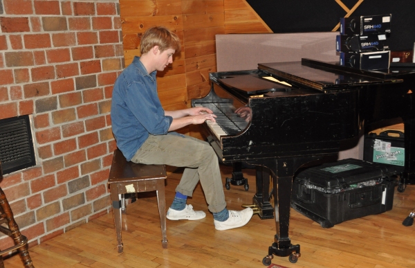Exclusive Photo Coverage: PIPPIN's Matthew James Thomas and Rachel Bay Jones Sing Cherry Tree Carols for a Cure Image