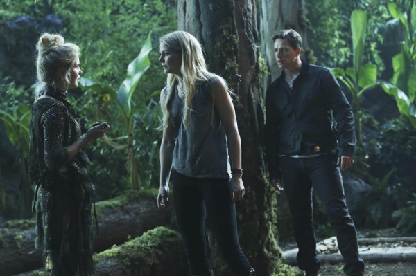 Photo Flash: First Look at this Week's ONCE UPON A TIME Image