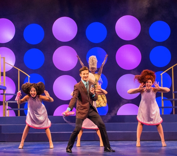 Photo Flash: First Look at Arizona Broadway Theatre's HAIRSPRAY Image