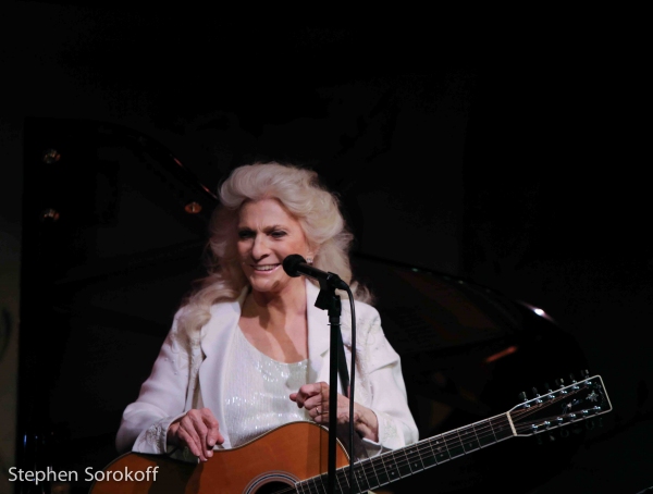 Photo Coverage: Judy Collins Returns to Cafe Carlyle Image