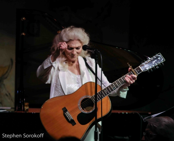 Photo Coverage: Judy Collins Returns to Cafe Carlyle Image