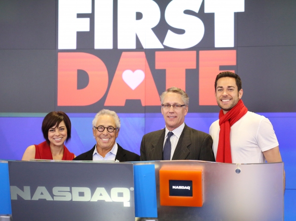 Photo Coverage: FIRST DATE's Krysta Rodriquez and Zachary Levi Ring the NASDAQ Closing Bell 